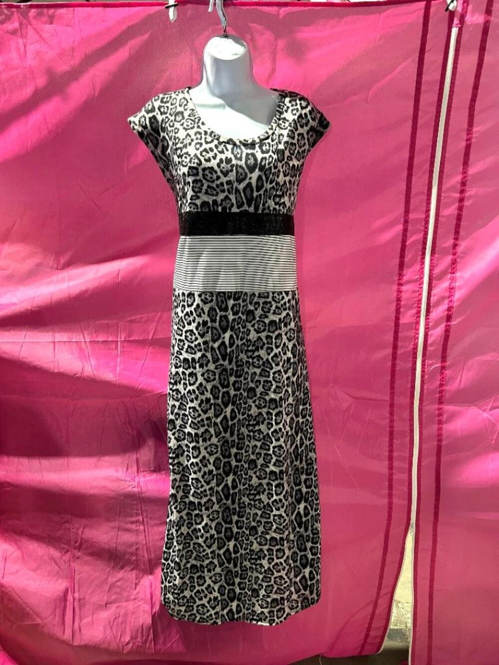 Wild Nights Leopard Sparkled Maxi Dress 1X   NWT  Har2
